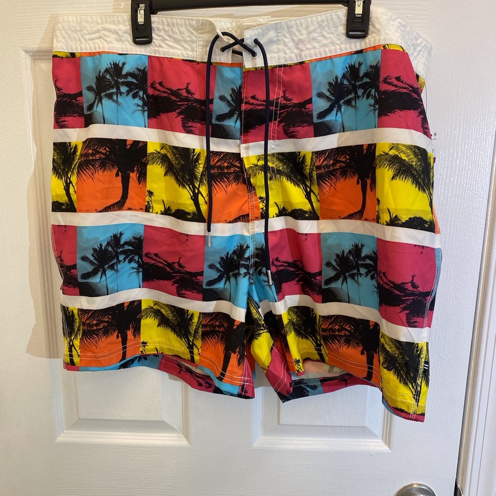 Nautica Multicolor Palm Print Men's Athletic Shorts